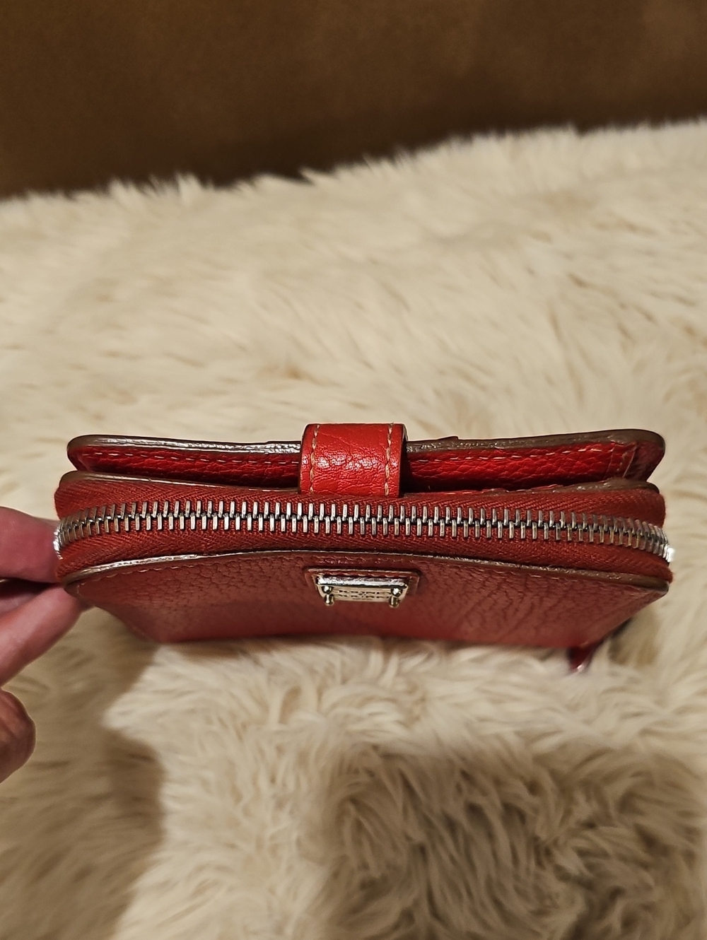 Dooney & Bourke Red Pebnled Leathet Clutch Wallet EUC - Picture 9 of 10